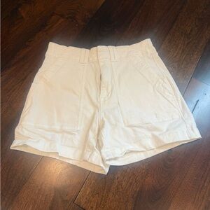Pistola Cream Shorts